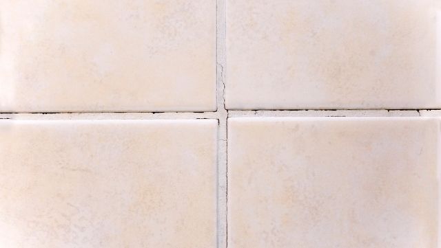 GROUT TILE