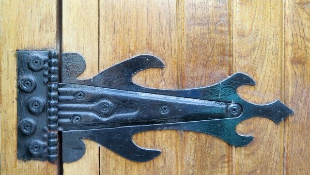 HINGES